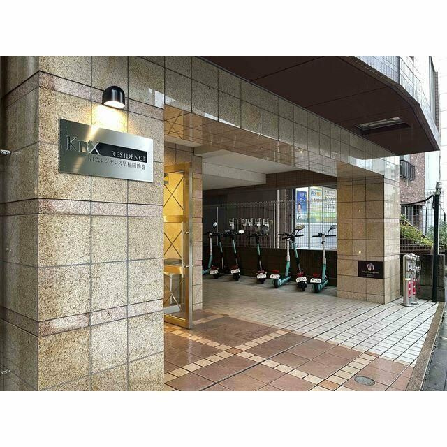 ＫＤＸレジデンス早稲田鶴巻のエントランス