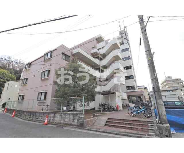 第５秋山エンタービルのエントランス