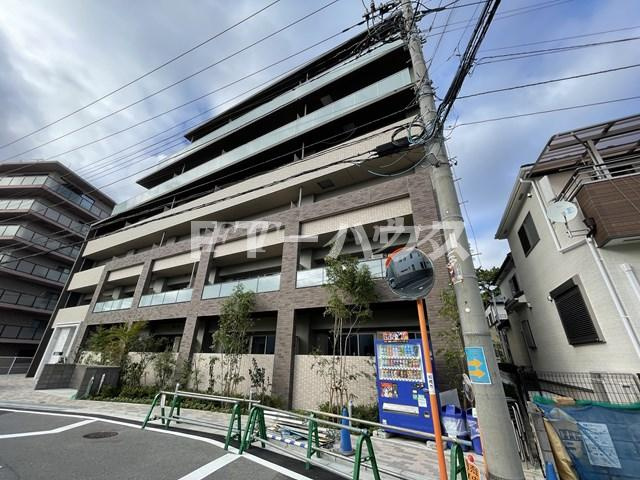 エストレヤの外観