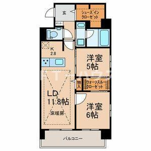 エストレヤの間取り