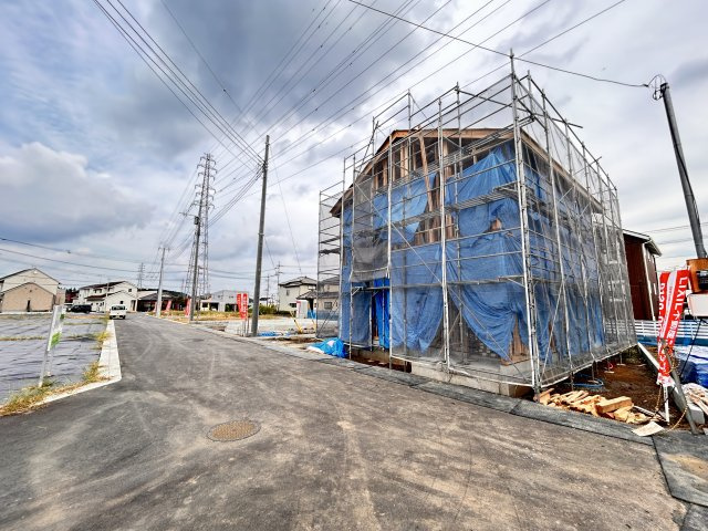【LIGARE】宇都宮市細谷町 第3期 全6棟の前面道路含む現地写真|〇2号棟〇
3LDK+SIC+2WIC+カースペース3台
6棟全棟カースペース3台のゆとりある敷地です！

※2026年9月撮影