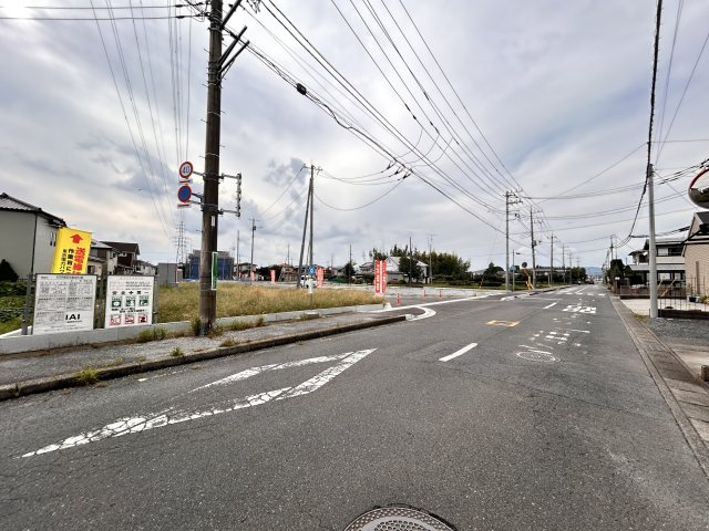 【LIGARE】宇都宮市細谷町 第3期 全6棟の前面道路含む現地写真|〇分譲地〇
全6棟それぞれ個性あふれる内装カラー＆間取りをご用意しております♪
今なら生活スタイルや自分好みに合った建物をお選びいただけます☆
※2026年9月撮影
