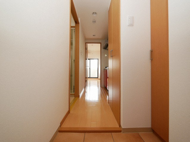 大阪市北区中津３丁目の賃貸マンションの玄関