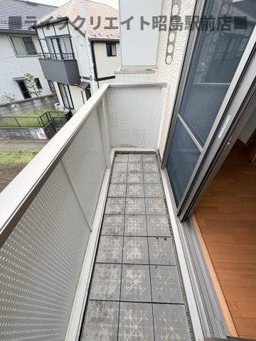 昭島市上川原町１丁目のテラスのバルコニー