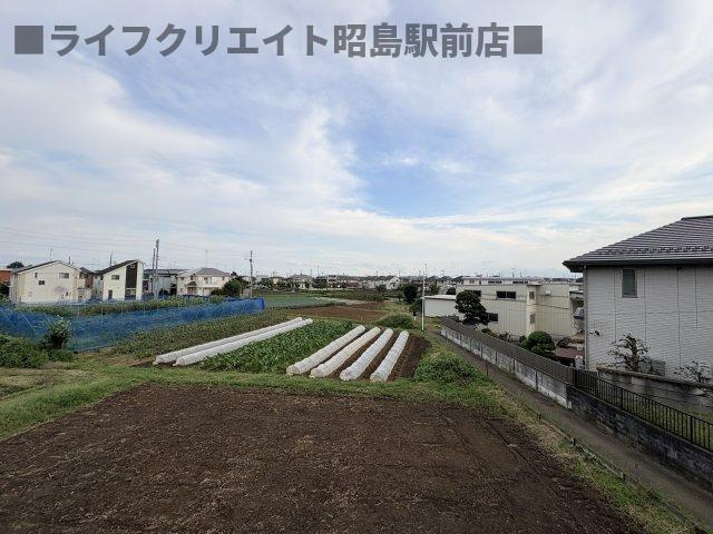 昭島市上川原町１丁目のテラスの展望