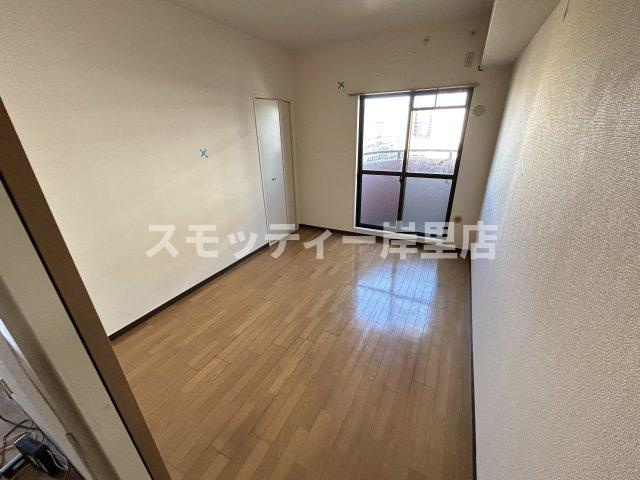 リーデルフェリア住之江の洋室