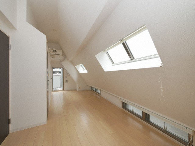 大阪市北区西天満３丁目の賃貸マンションの居間・リビング