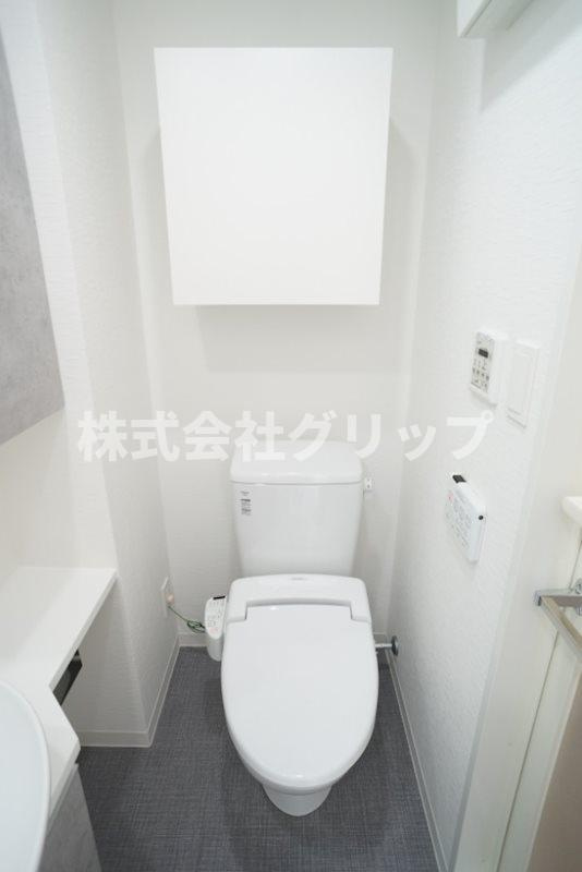横浜市神奈川区桐畑の賃貸マンションのトイレ