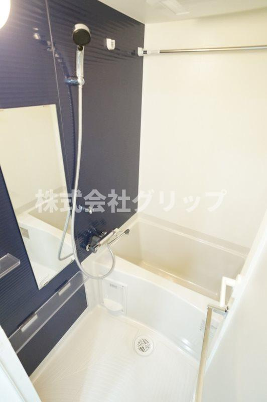 横浜市神奈川区桐畑の賃貸マンションの浴室