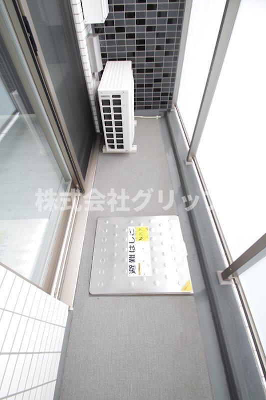 横浜市神奈川区桐畑の賃貸マンションのバルコニー