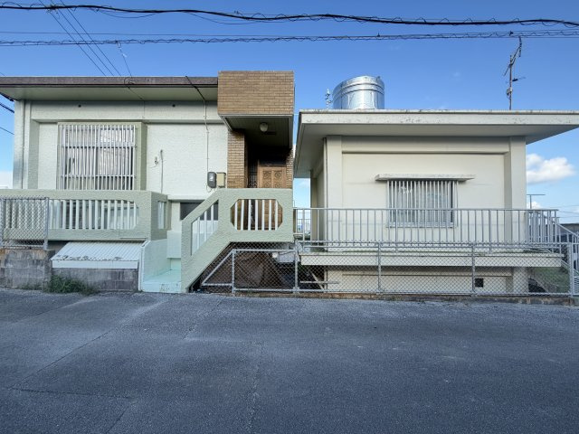 うるま市具志川　オーシャンビューの外観|敷地内に2棟♪2世帯にもおすすめ♪