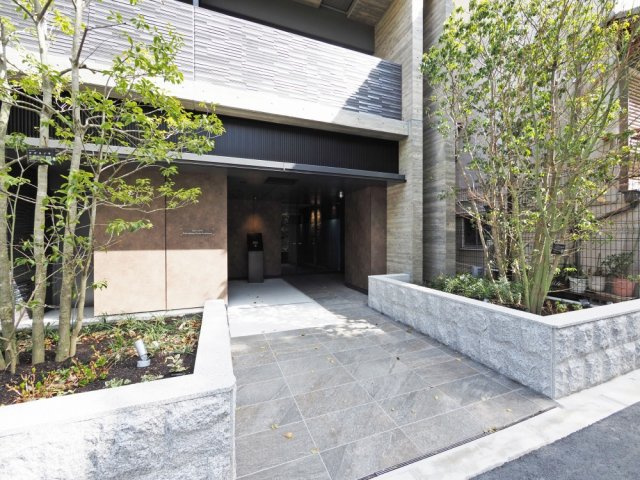 大阪市福島区玉川４丁目の賃貸マンションのエントランス