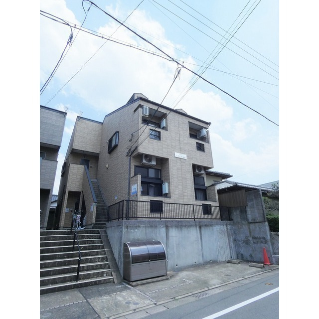 福岡市博多区麦野６丁目のアパートの外観