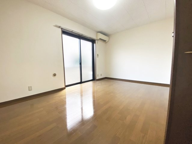 ブリリアント　エトワール　宝塚の居間・リビング|ゆったりとした居間です