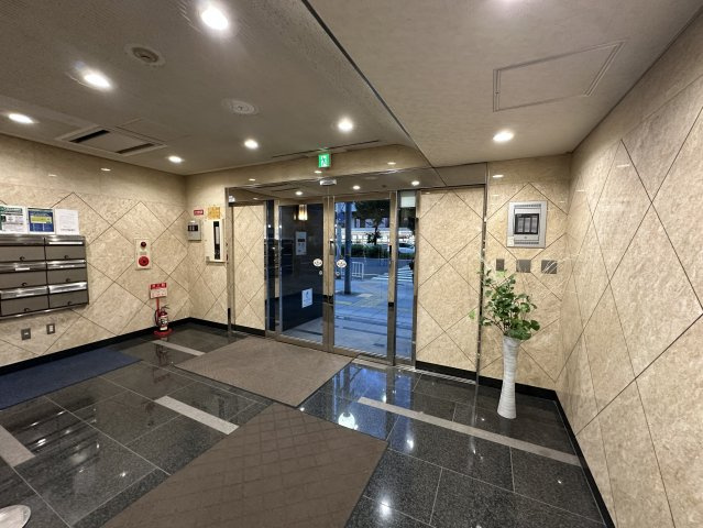 スプルース野田ビルのロビー