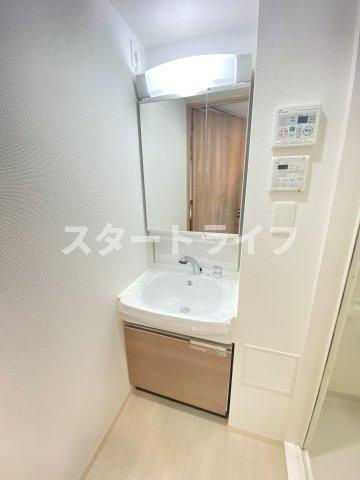 大阪市淀川区木川西１丁目の賃貸マンションの洗面所