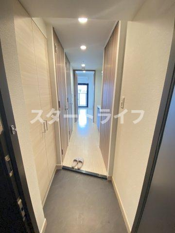 大阪市淀川区木川西１丁目の賃貸マンションの玄関