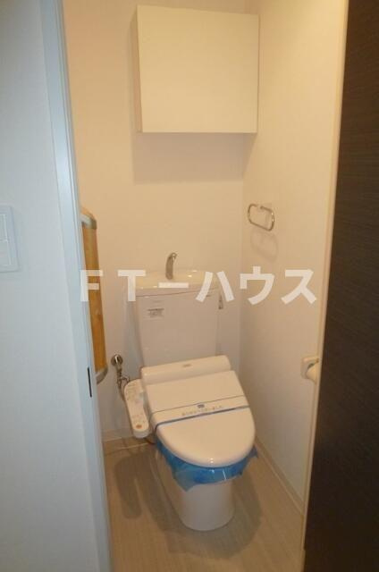 ユガニューのトイレ
