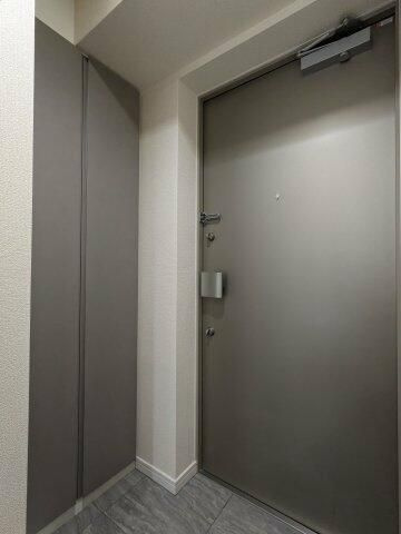 アンベリール西川口の玄関