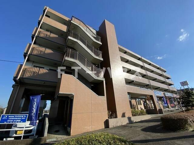 ＧＲＡＮＤ　ＳＩＸの外観