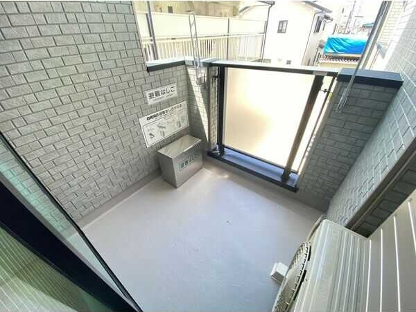 LECOCON北名古屋のバルコニー
