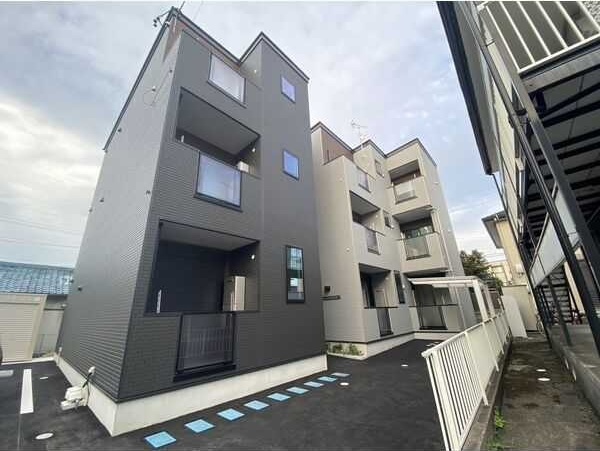 LECOCON北名古屋の外観