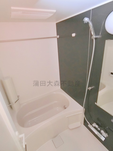 スプレスター大森山王の浴室|浴室乾燥機付きのバスルーム　お風呂
少し大きな浴槽がポイント！