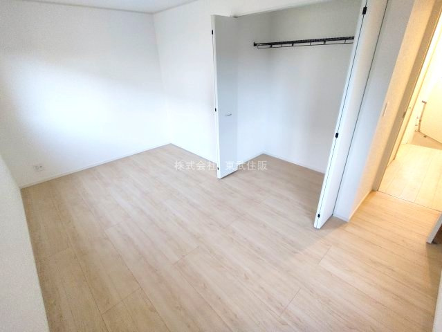 【寝室】 | 日高市中鹿山　全１０棟　4号棟 | 洋室8.0帖、寝室にいかがでしょうか