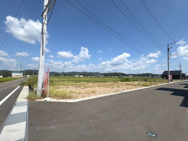 タマタウン　関市東本郷Ⅱ　全4区画分譲の外観|「現地（2026年9月24日）撮影」　　
■全体写真　
■ヤマダ不動産　株式会社リライフ　