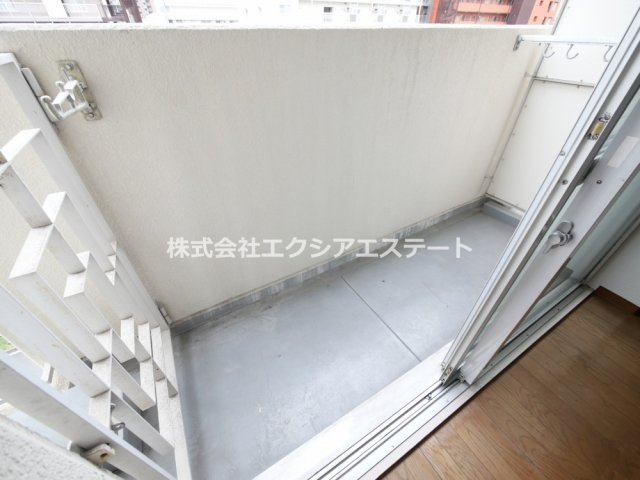 ルプリーズ天王寺のバルコニー