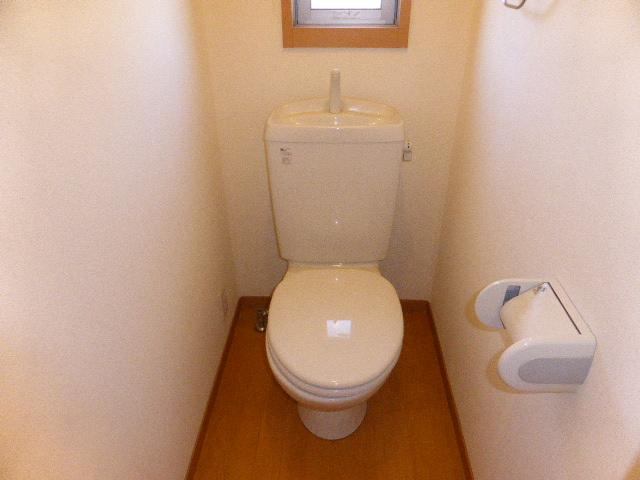 カーサ・ソレジオのトイレ|落ち着いたトイレです