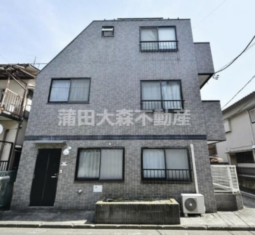 ソレイユハルミの外観|1995年8月築　鉄骨造地上3階建て　東京都大田区池上4丁目　
東急池上線池上駅近最寄り徒歩5分、蓮沼駅徒歩15分、千鳥町駅徒歩16分