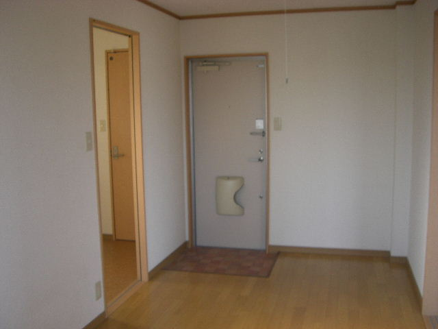 コーポUEMURAの玄関
