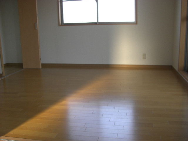 コーポUEMURAの洋室