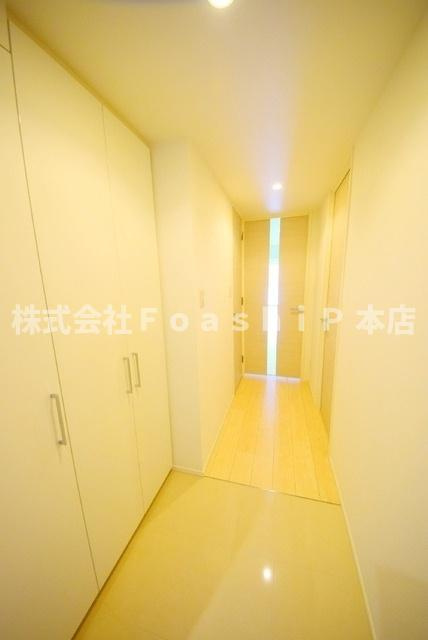T・シティ六角橋の玄関