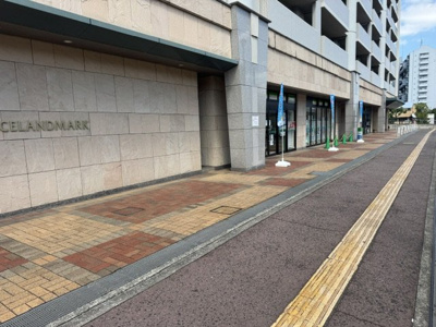  | グレイスランドマーク堺・光明池 | 1Fにコンビニがあるので、帰りが遅くても明るく安心感があり、深夜でもお買い物ができますね。