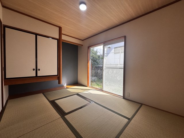 神戸市須磨区東白川台4丁目戸建の和室