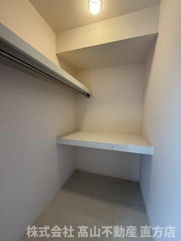 鞍手郡鞍手町大字新北のアパートの収納