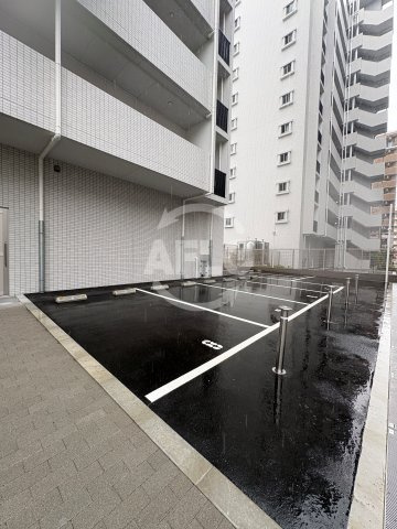 スプランディッド難波Ⅵの駐車場|スプランディッド難波Ⅵ　駐車場
