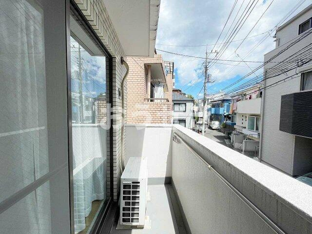 ピア三軒茶屋のバルコニー