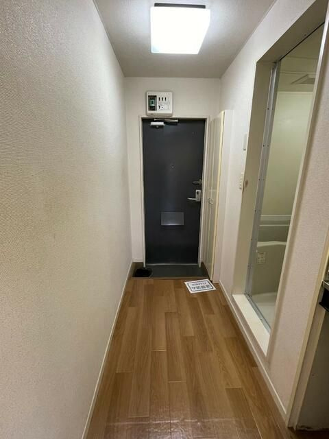 シンセイ１号棟の玄関