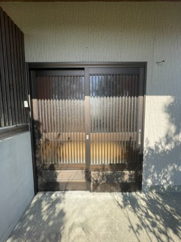 氷川町鹿野戸建ての玄関
