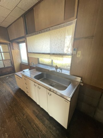 氷川町鹿野戸建てのキッチン