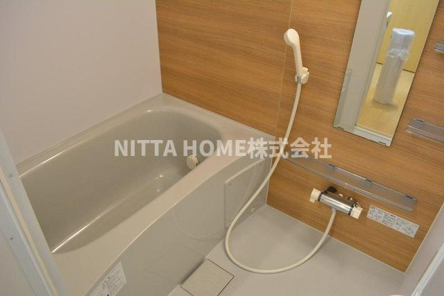 福知山市字堀のアパートの浴室|追い焚きや浴室乾燥機能などがついています＊
