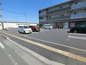 【駐車場】