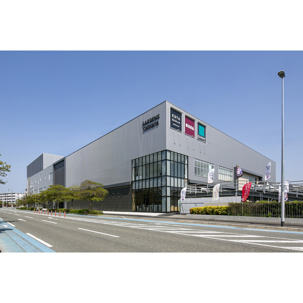 福岡市東区水谷１丁目のハイツの庭