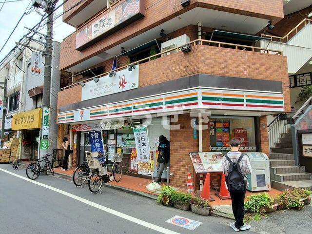 カサ　ローサの周辺