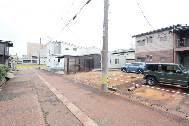 見附市昭和町２丁目のアパート