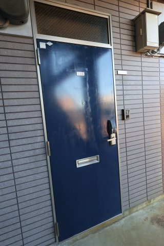 メイプルハウスの玄関