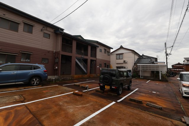 見附市昭和町２丁目のアパート